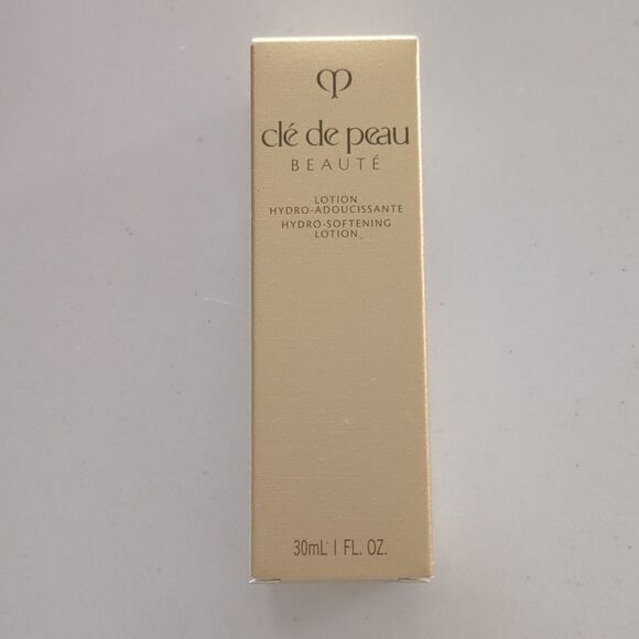 CLÉ DE PEAU BEAUTÉ Hydro-Softening Lotion Serum Moisturizer Primer NEW - Picture 2 of 4